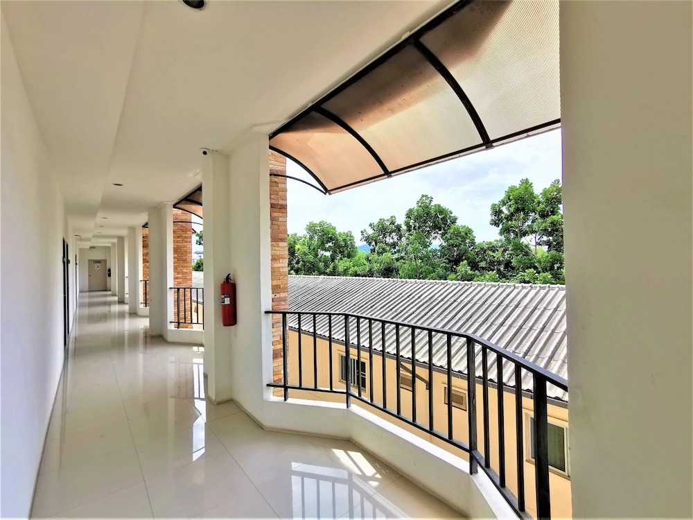 Hua Hin Irooms