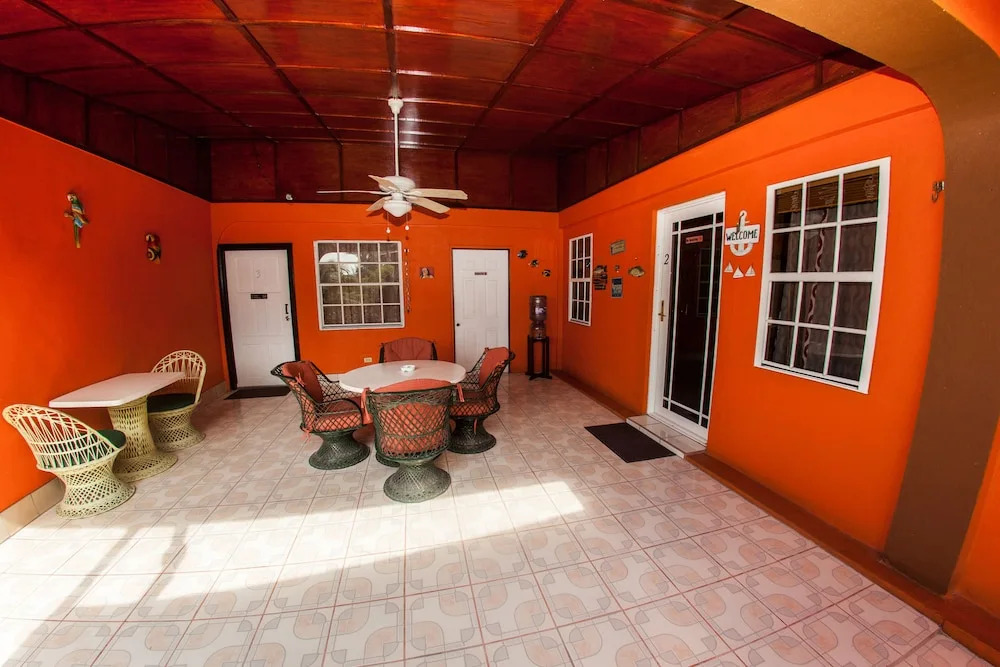 Family Getaway Suite at Hummingbird Home Suites Gold Standard Certified