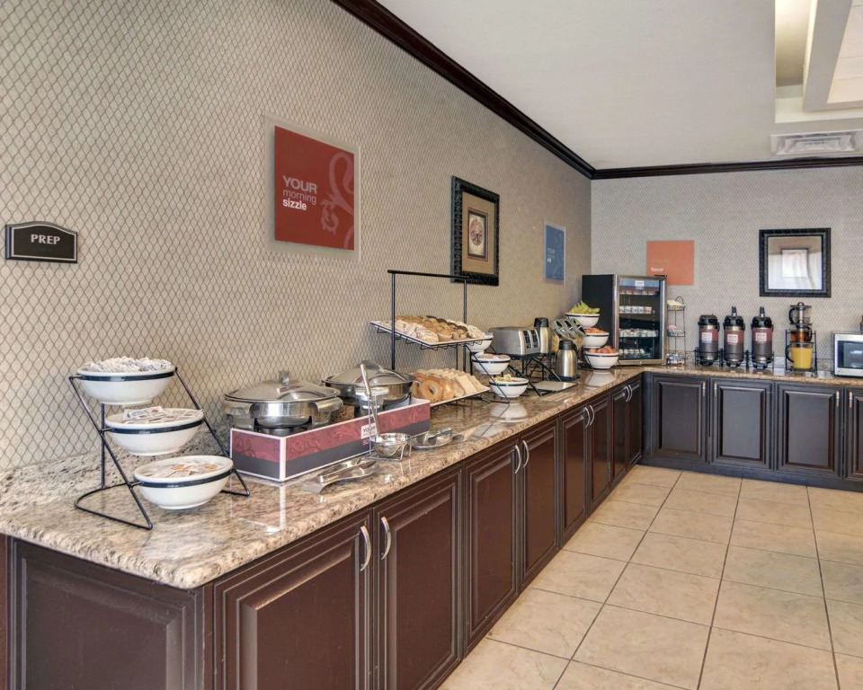 Comfort Inn & Suites Near Lake Lewisville