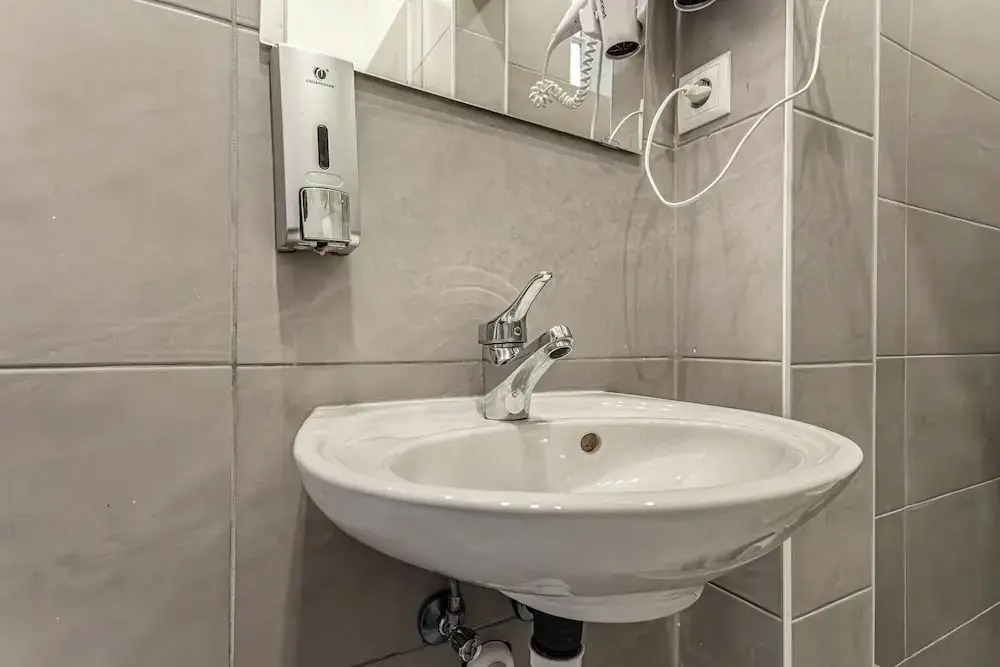 Pretty Apartment Near AKH Center Access