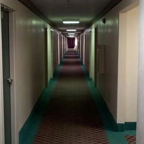 Oakland Inn
