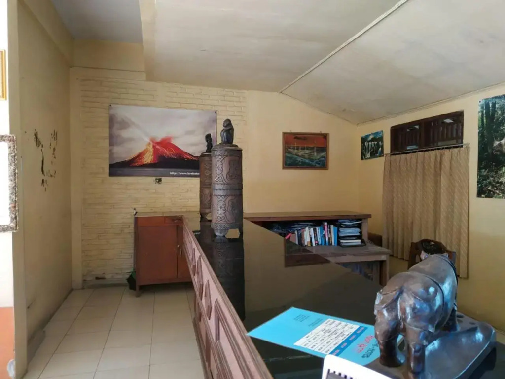Hotel O Penginapan Putri Asih Sawarna