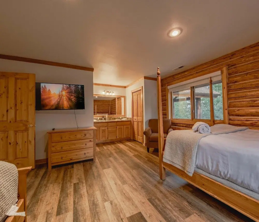 Wilderness Club Lodge For 25