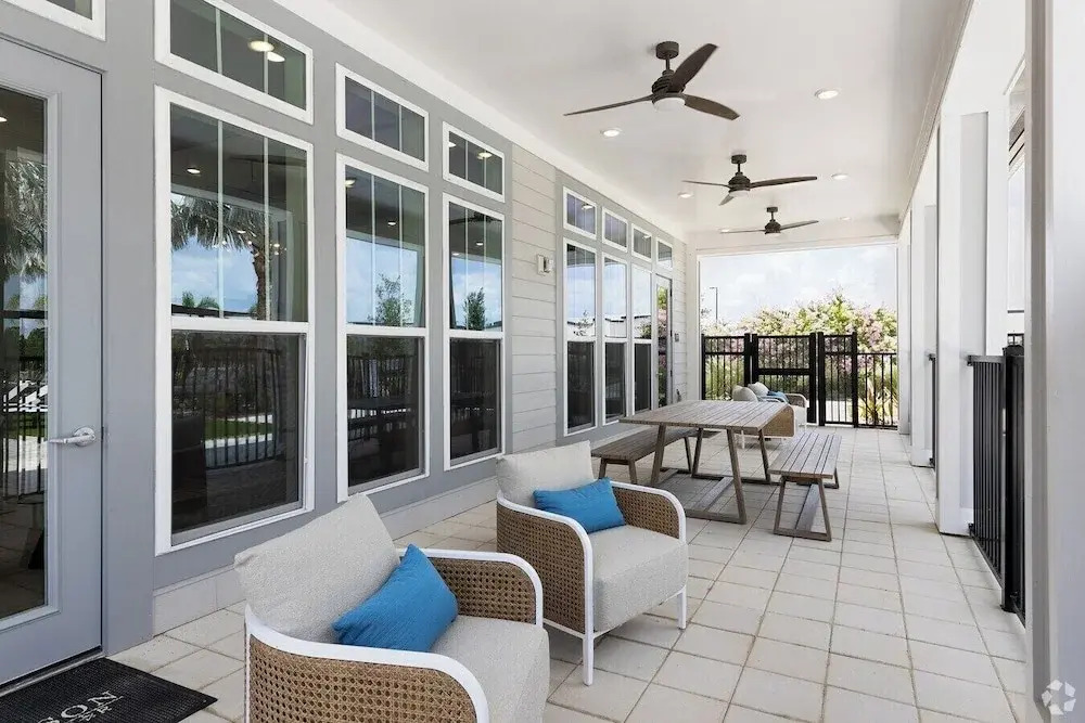Adeline Apartments 15m to Parks, Pet Friendly, Free Parking by Heavenly Homes