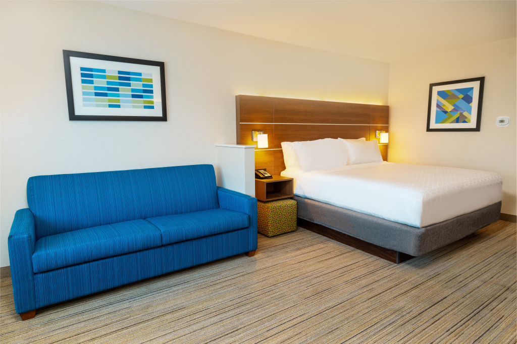 Holiday Inn Express & Suites Las Vegas - E Tropicana by IHG