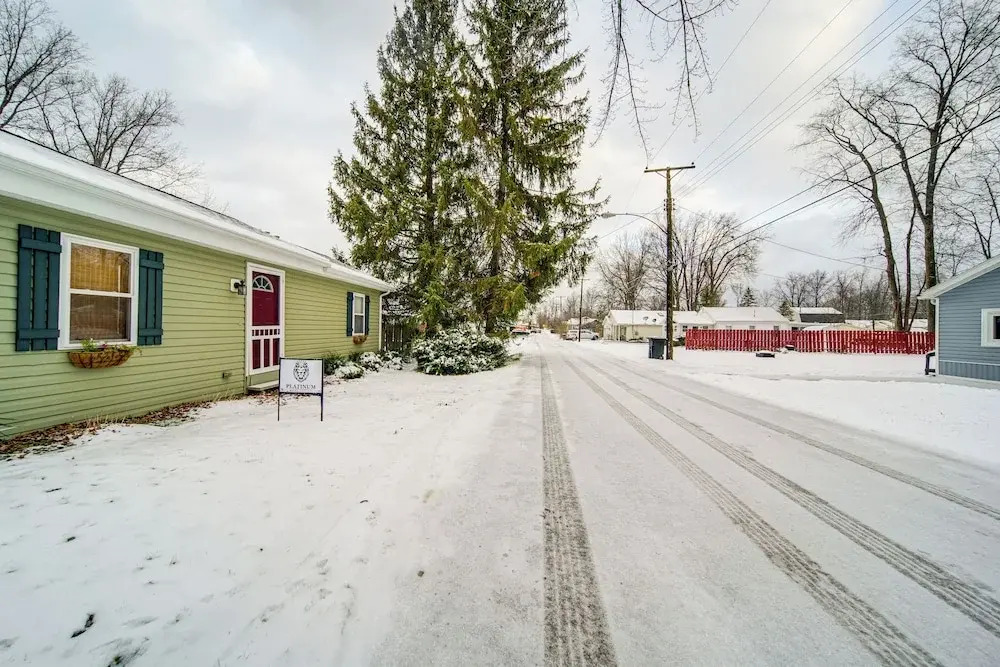 Walk to Shore! Family Home By Lake Erie w/ Bikes