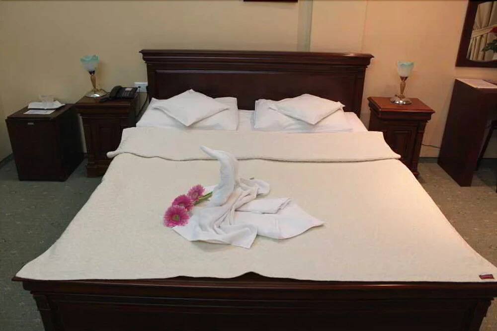Hotel Opal