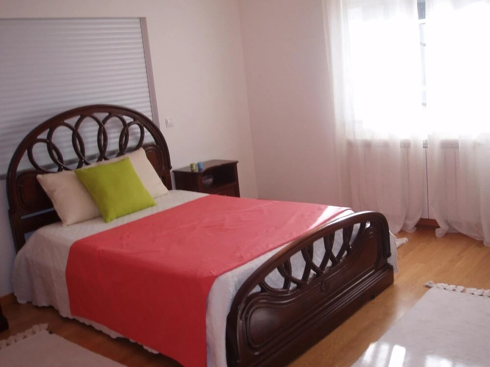 3 Bedroom House in Viseu, With Wonderful Mountain View and Garden 60 k