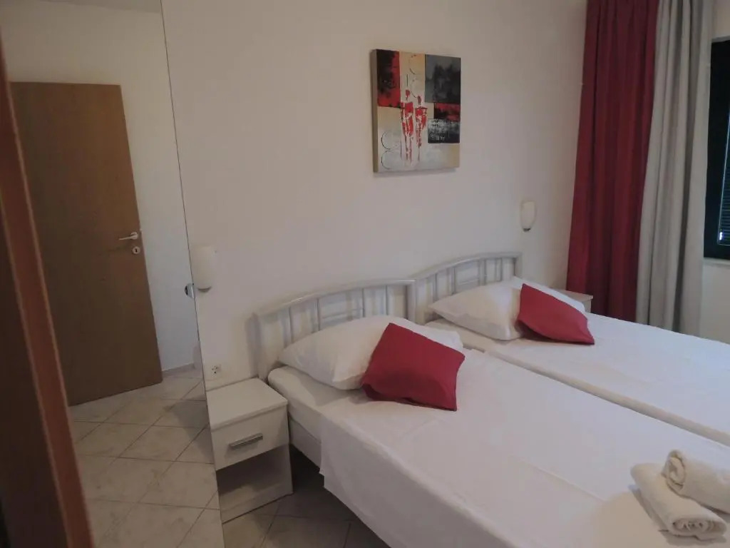 Apartments Suljic - Cash Only Property