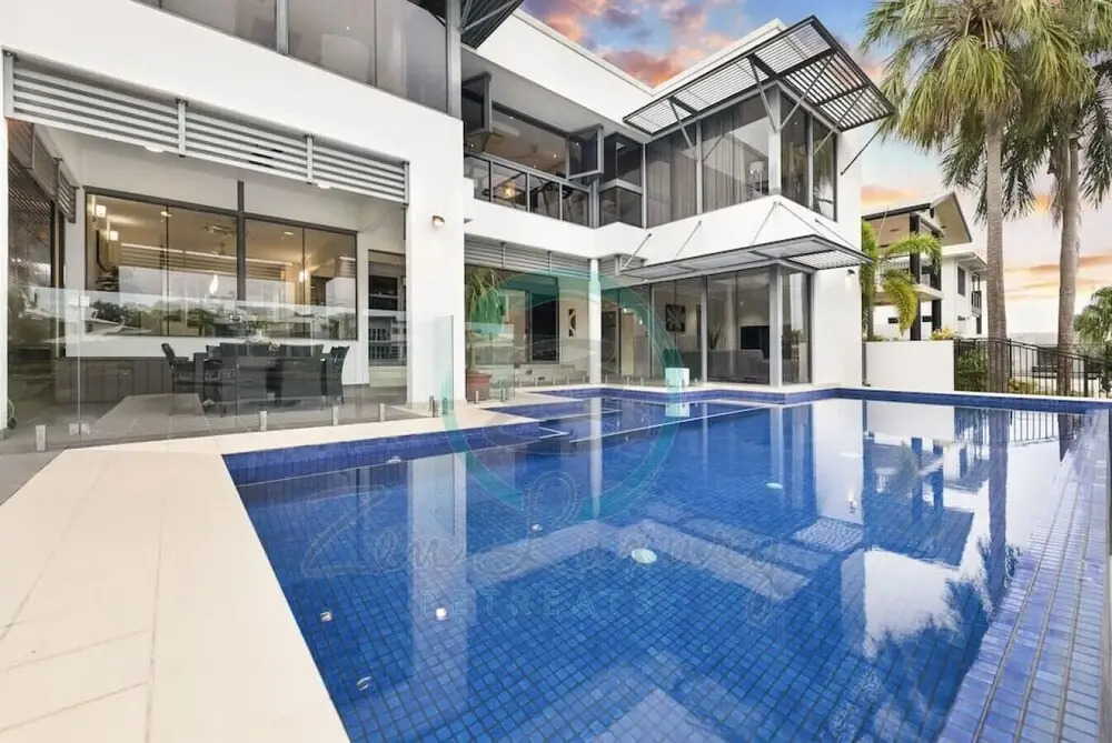 ZENLUX INFINITY - 4BR with Private Pool