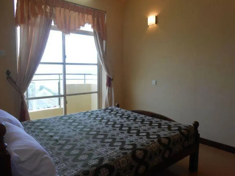 Colombo Apartments - Collingwood Place