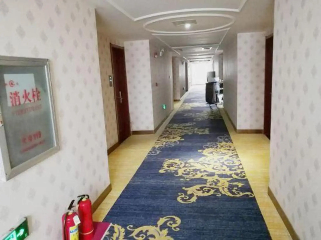 Qingluan Holiday Hotel