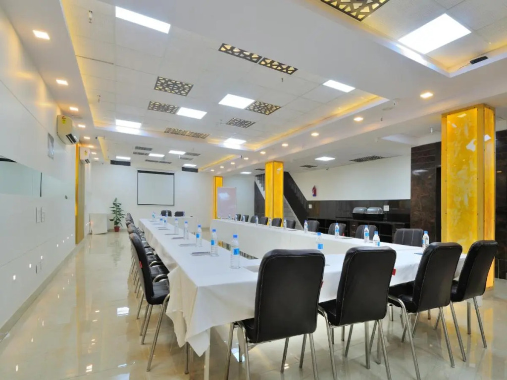 Hotel Sky Rich International