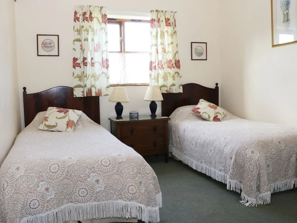 Ragleth Cottage