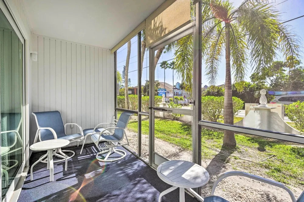 Walk to Beach: Condo w/ Pool & Patio In Sarasota!