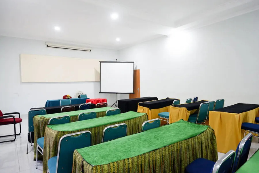 Hotel Magellona Makassar Mitra RedDoorz