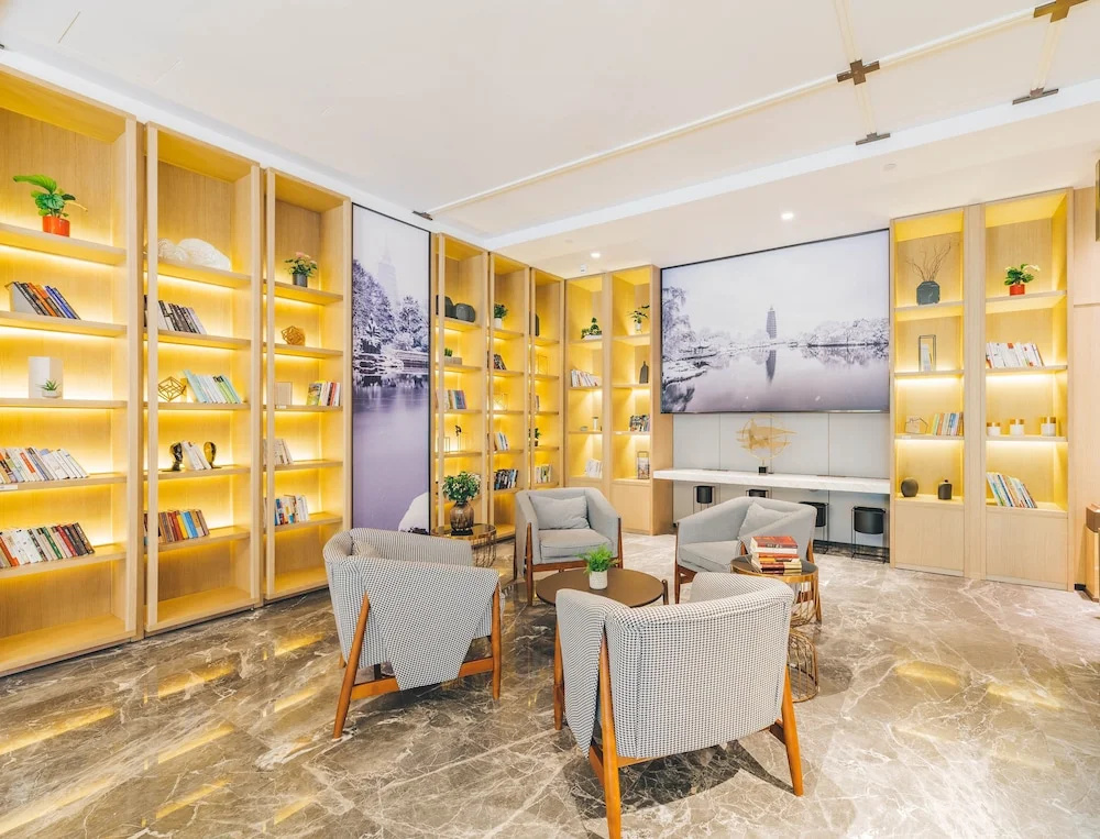 Atour Hotel Yingxiongshan Road Jinan