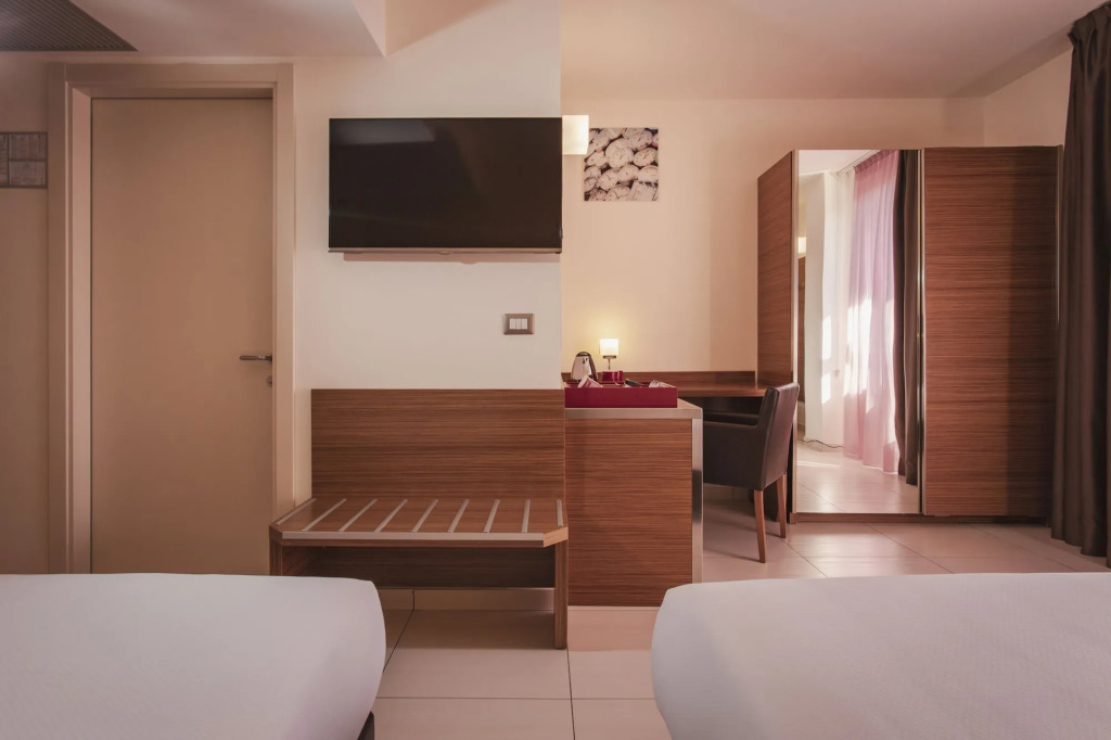 Aqua Hotel