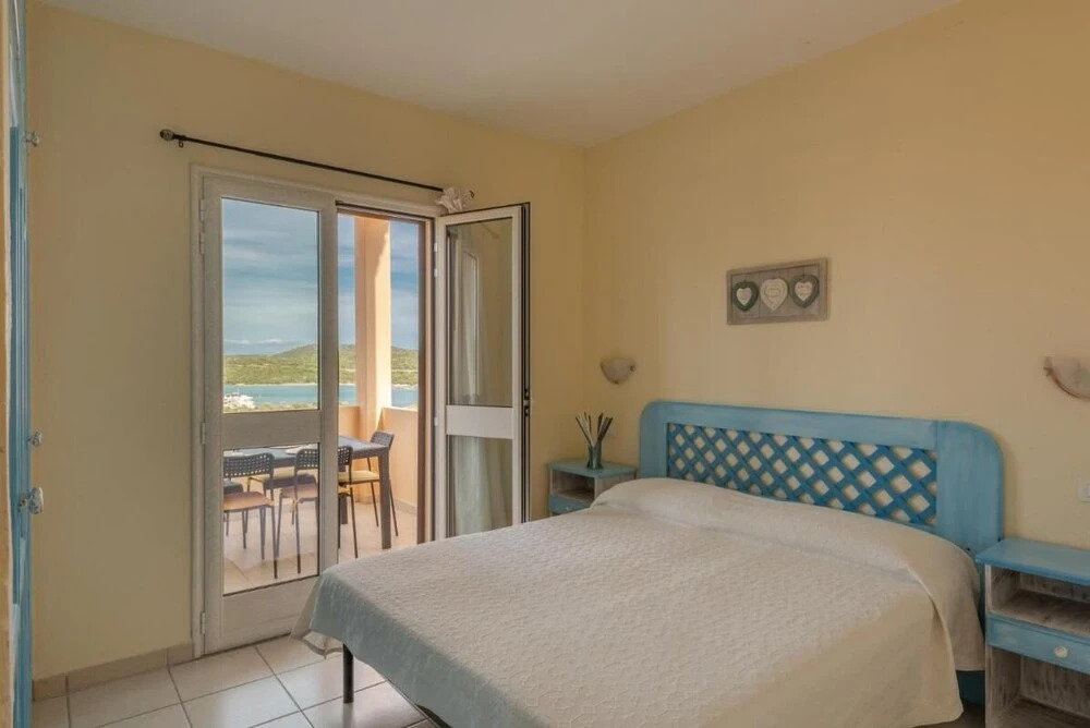 Stunning Views of the Baia de Bahas Residence 1 Bedroom Premium Sleeps 4