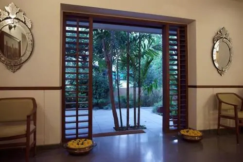 Utelia House Number 9
