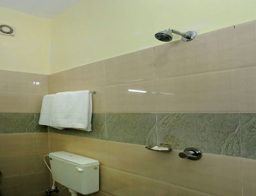 OYO 10149 Noor Residency