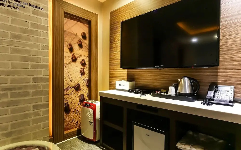Jinju CF Self Check-in Motel