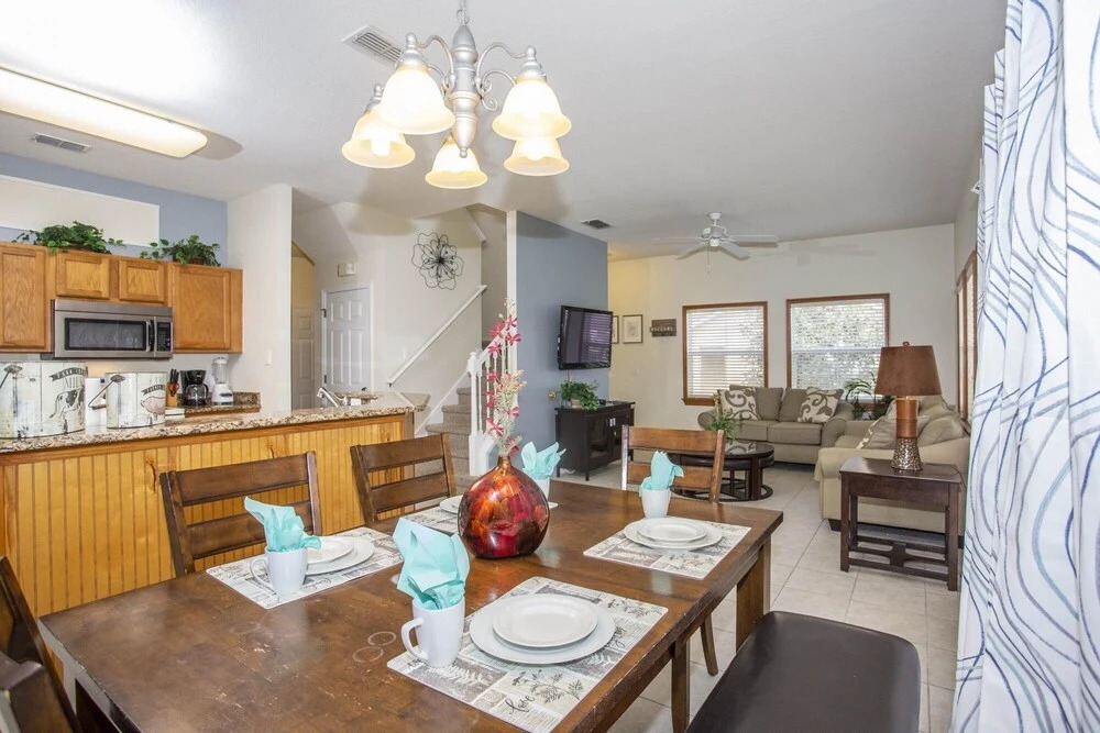 Encantada Resort 4 Bedroom w Pool Close to Disney 8570