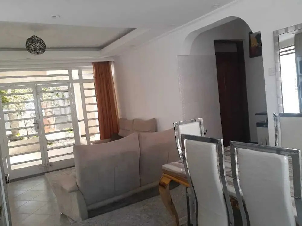 Lux Suites Utawala Private Residence