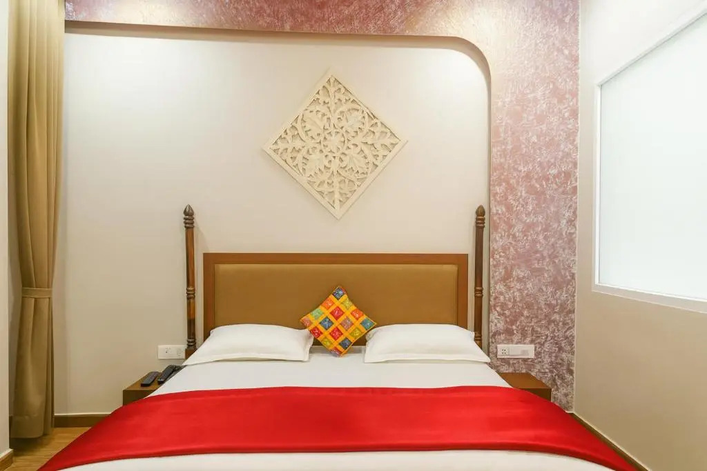 Kafal Pako Resort - Himalayan View Resort In Mukteshwar