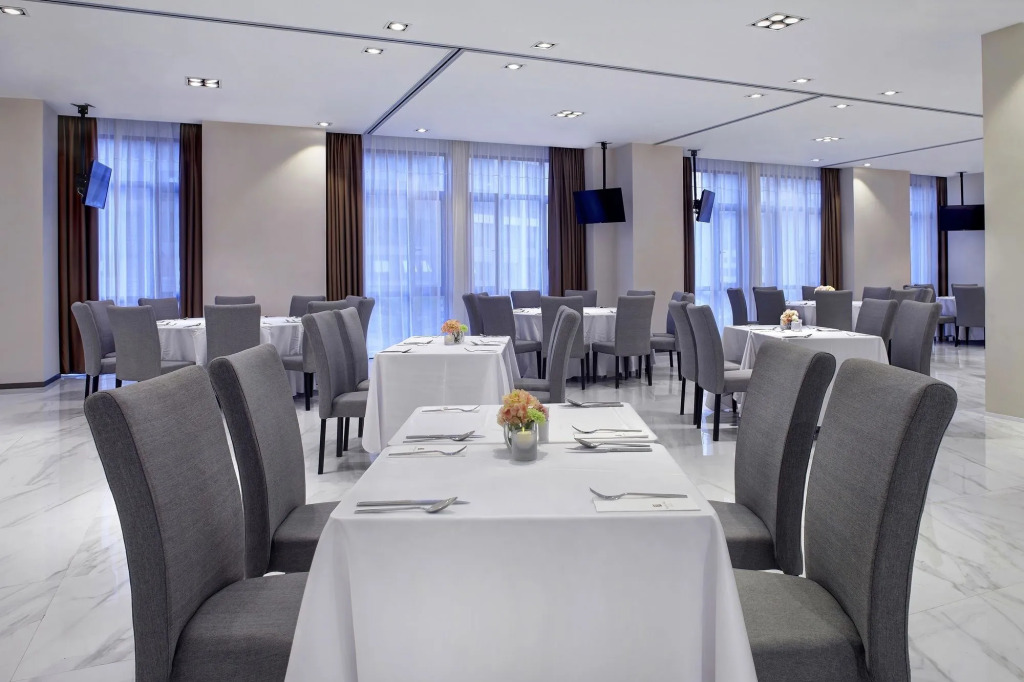 Bridal Tea House Hotel