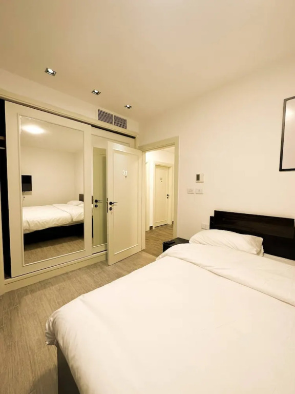 Central Apartment For Rent 31