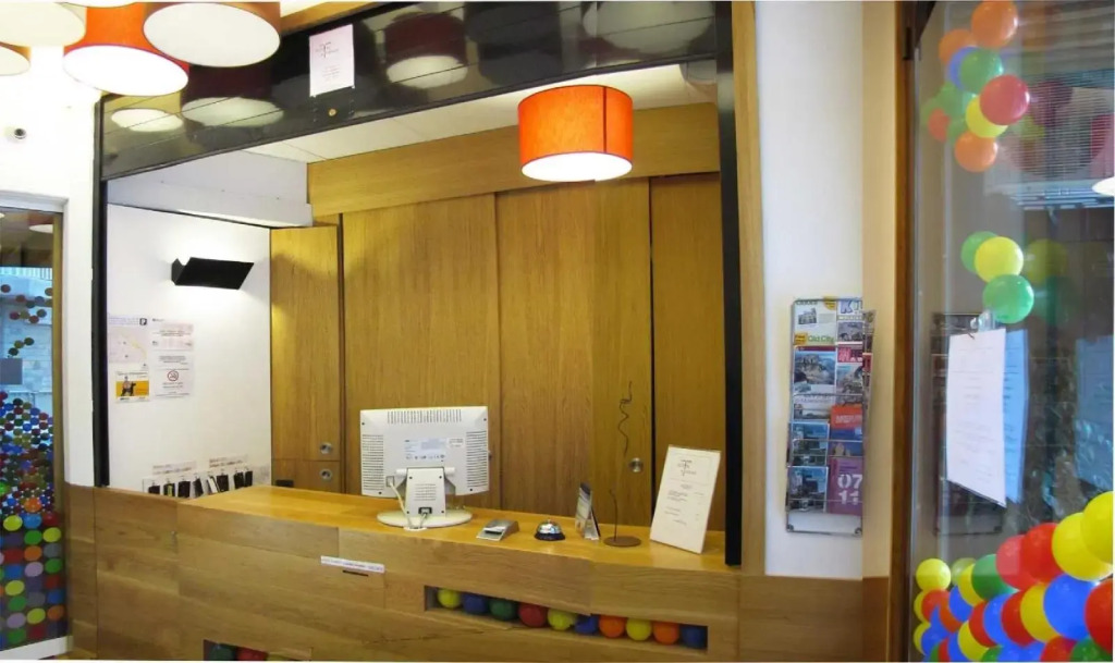 Hostal Athenas