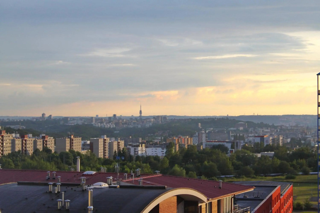 Sunny Two-story Apartment Kyje
