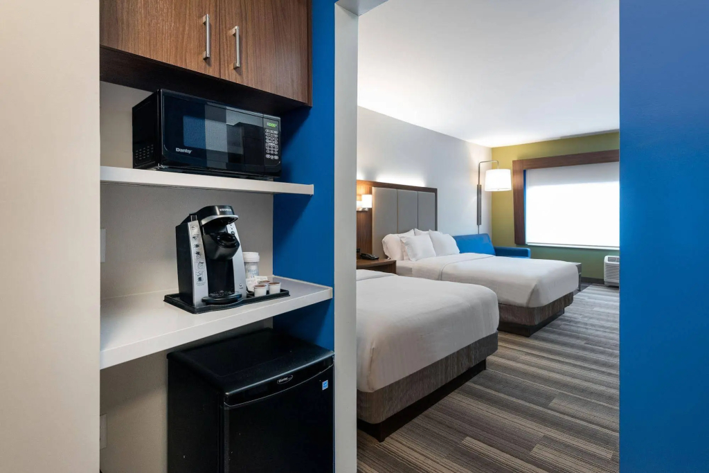 Holiday Inn Express Queensbury-Lake George Area by IHG