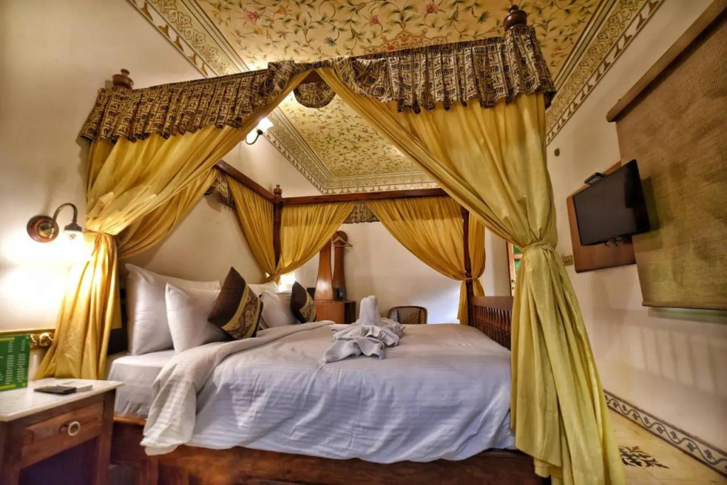 Nirbana Palace - A Heritage Hotel and Spa