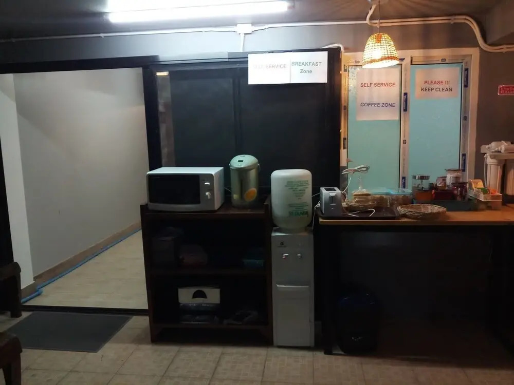 Nuengthong hostel