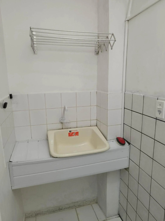 Apto 3 Completo Ar Cond Fogão Geladeira Etc Todo Seu Exatamente no Centro de Vila Velha Não divide com ninguém Sem escadas Centro Praia da Costa
