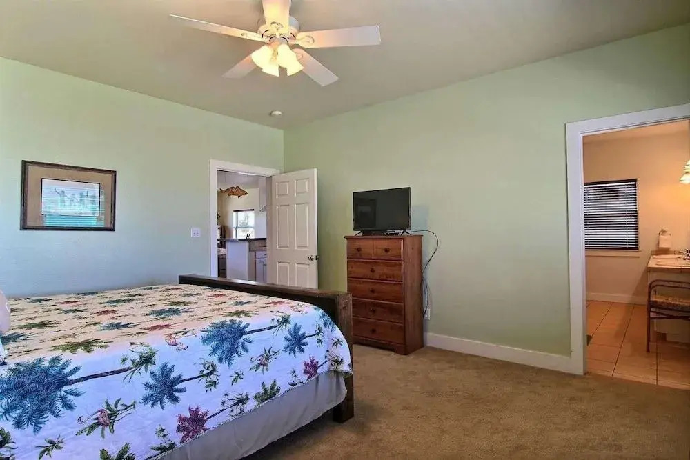 Leave of Absence - 4 Br Home