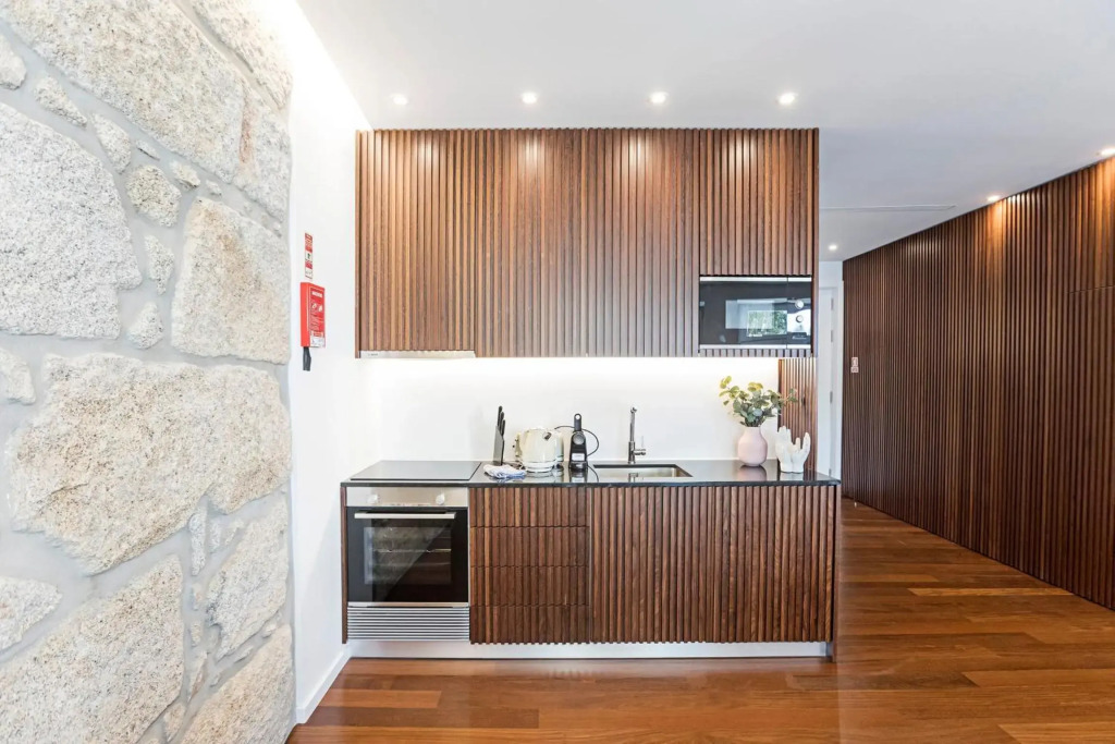 Wonderful 2BR Duplex Near River by LovelyStay
