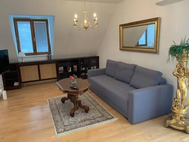 Amadeus Apartment