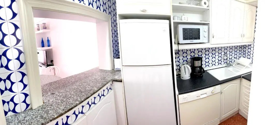 Apartamento Roquetas de Mar Urbanización, 2 dormitorios, Gran Terraza con vista al mar, wi-fi, parking y piscina