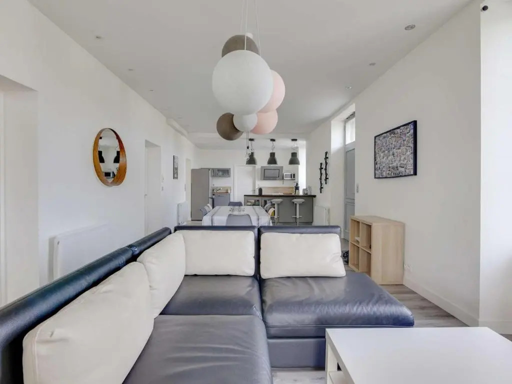 Appartement de Charme avec Jardin et Terrasse au Centre dHendaye, à 2 km de la Plage - FR-1-2-346
