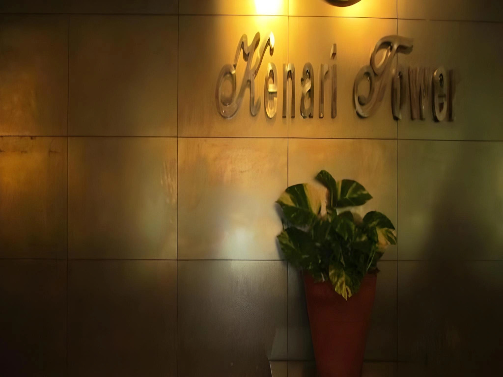 Kenari Tower Hotel