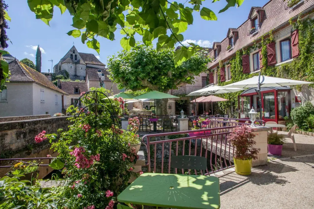 Logis Hotels - Auberge de lÎle - Hôtel 3 étoiles et Restaurant