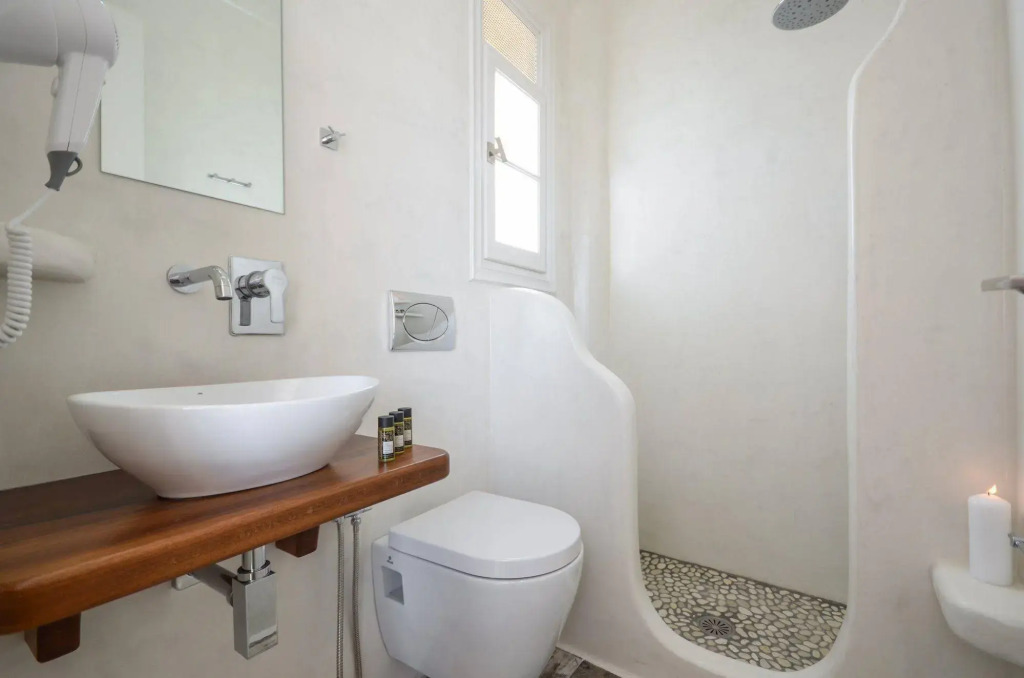 Ostria Hotel