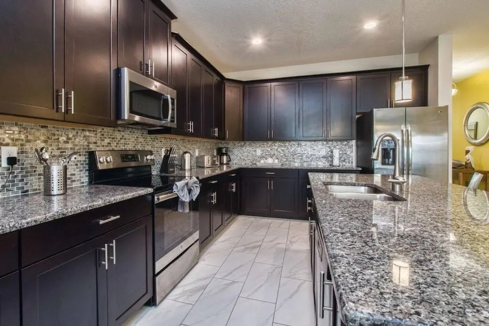 Storey Lake-6 Bedroom Pool Home - 1675STR 6 Home by RedAwning