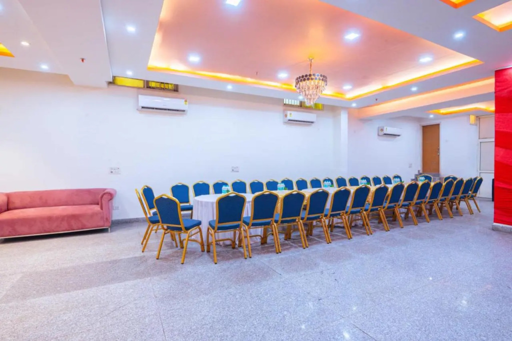 Hotel Royal City