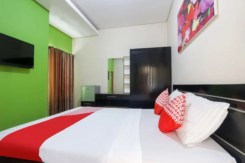 DWaru Homestay Syariah near Jl Slamet Riyadi Mitra RedDoorz