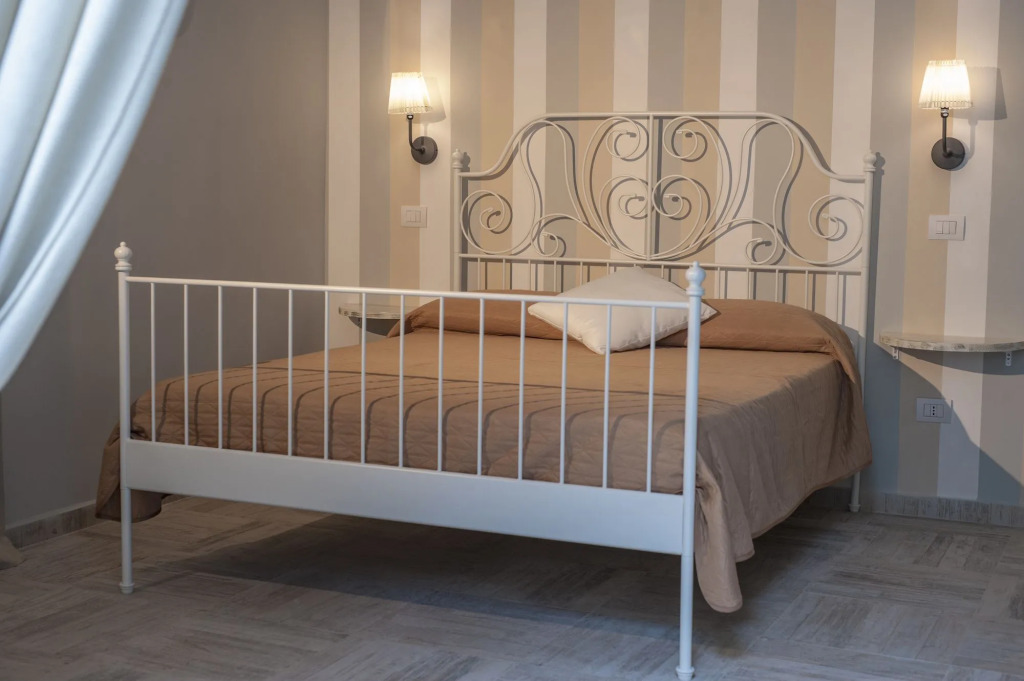 Pontenuovo Bed