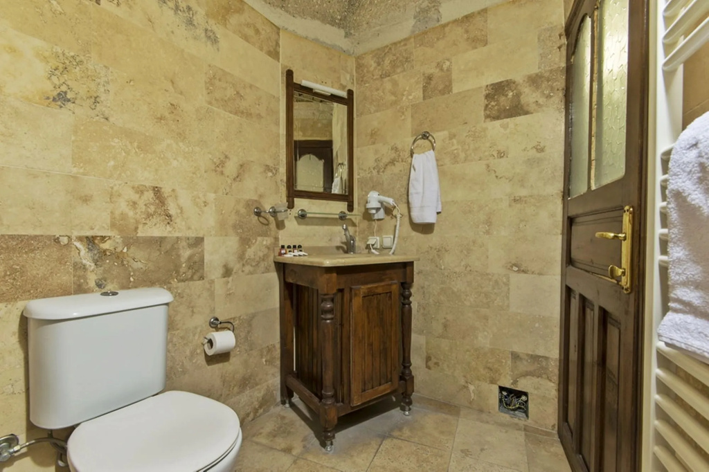 Antique Terrace Cave Suites